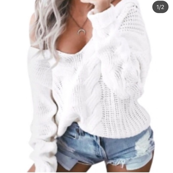 SoBellaClothing Sweaters - S-🐇🐇Last one**Snuggly Stylish Sweater🐇🐇🐇nwot